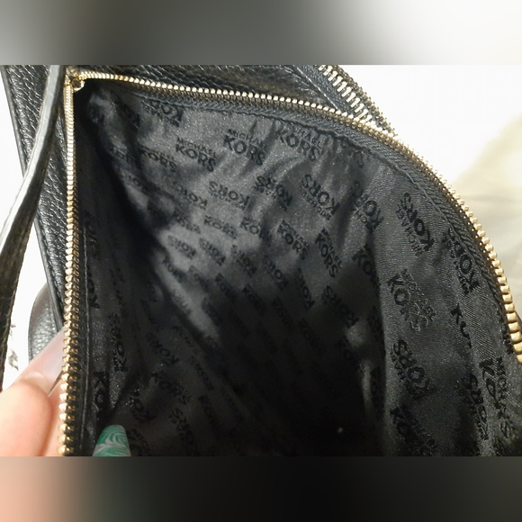 Michael kors black medium satchel - Picture 13 of 16